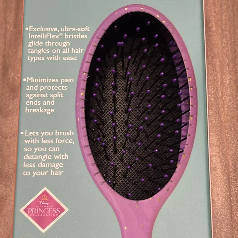 Disney jasmine detangler